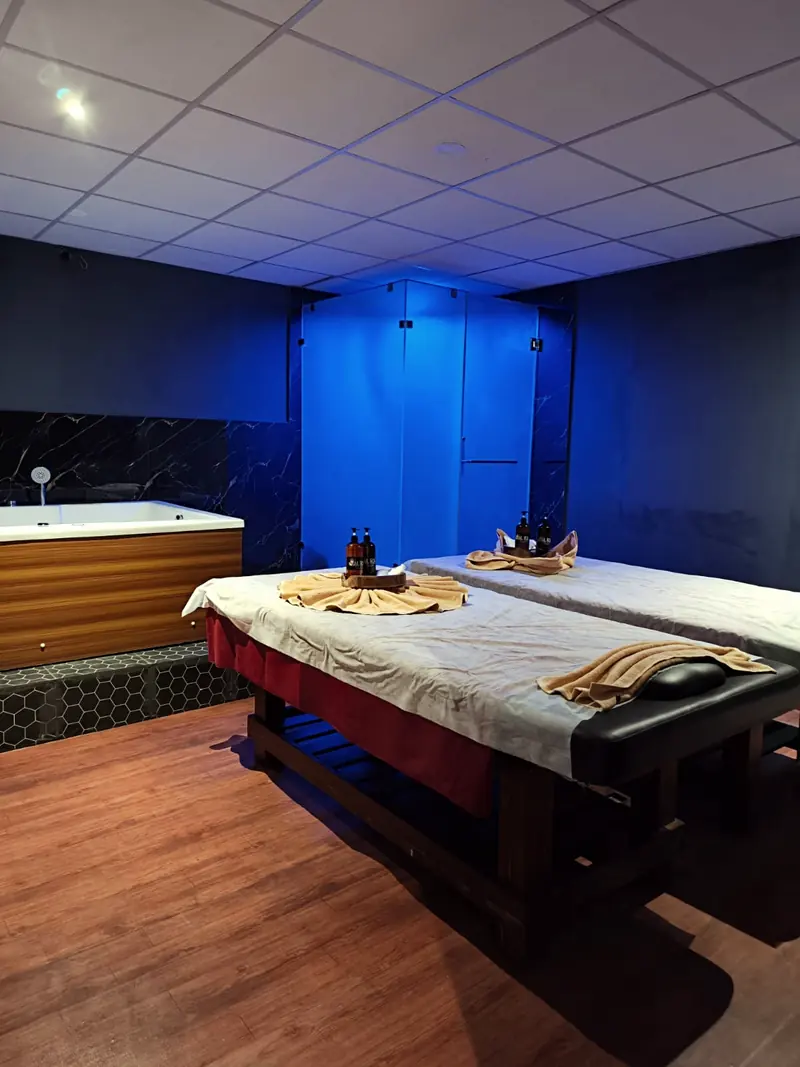 Jacuzzi Spa at Aura Spa Studio