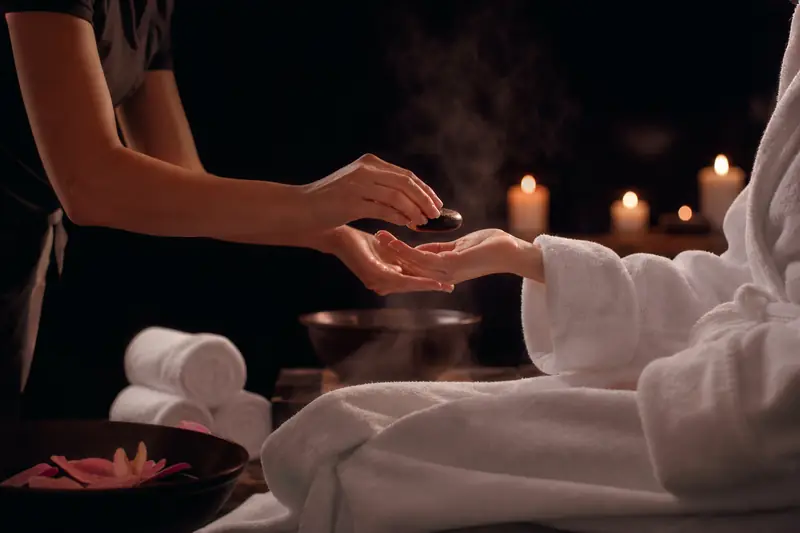 Candle Massage at Aura Spa Studio